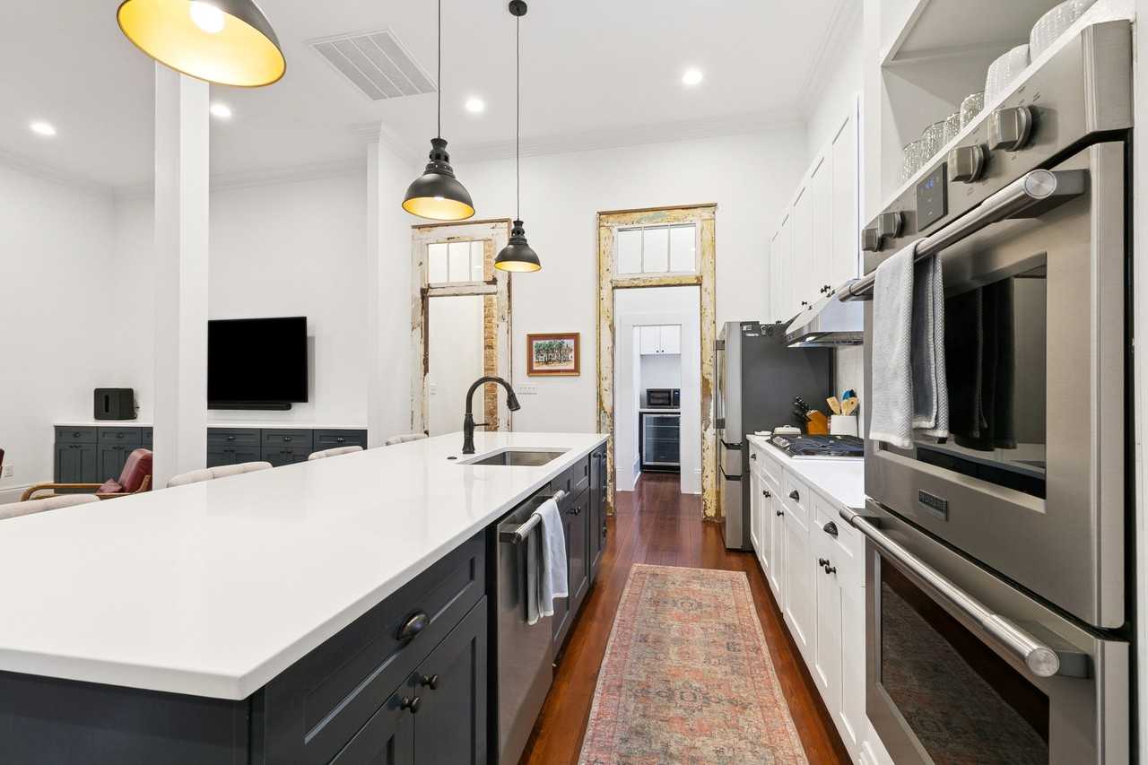 2335 N Rampart St - Photo 7 of 20