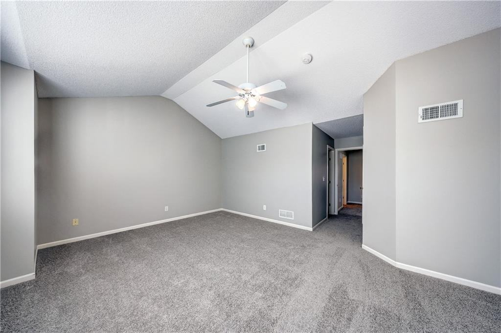 9206 Boehm Dr - Photo 5 of 10