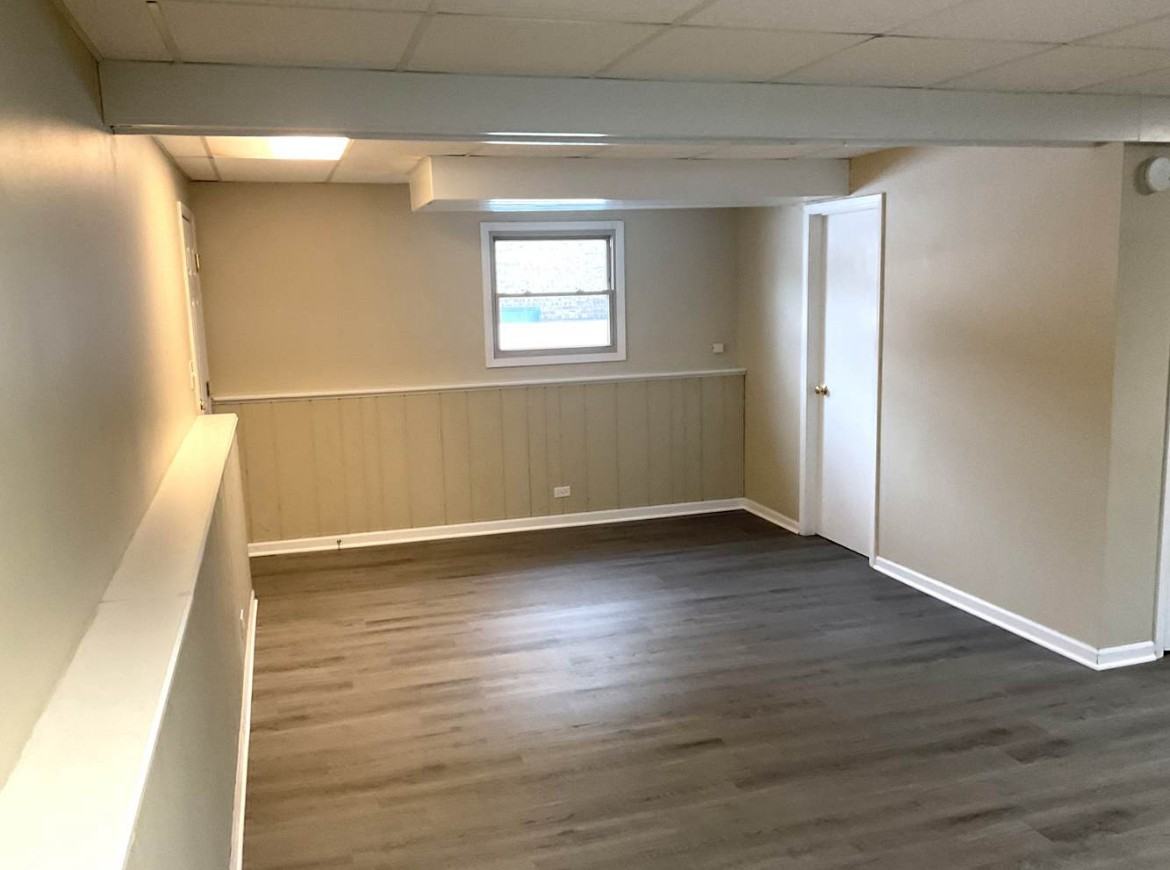 3248 N Newcastle Ave - Photo 4 of 7