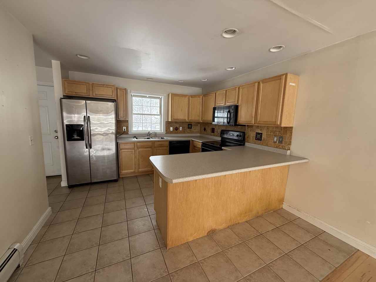 11B Leclair St #B - Photo 3 of 8