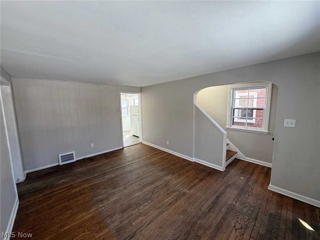 713 South St - Photo 3 of 30