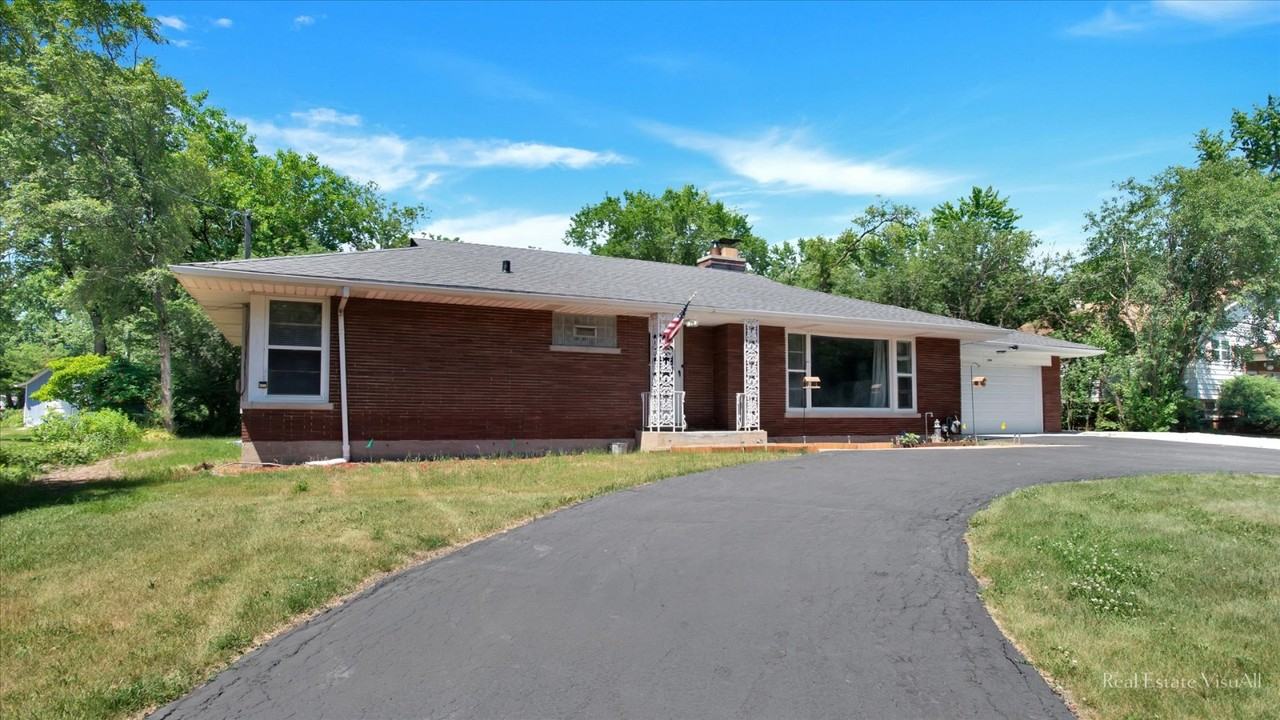 11460 73rd Pl - Photo 3 of 19