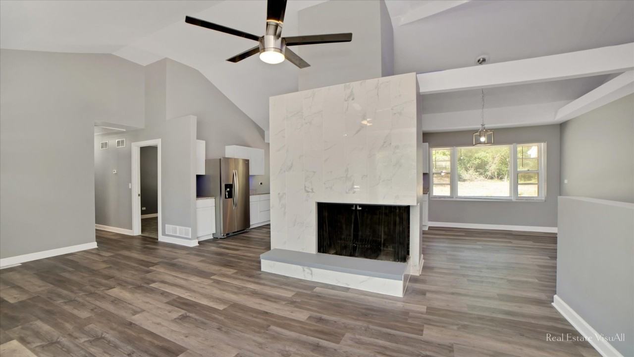 11460 73rd Pl - Photo 6 of 19