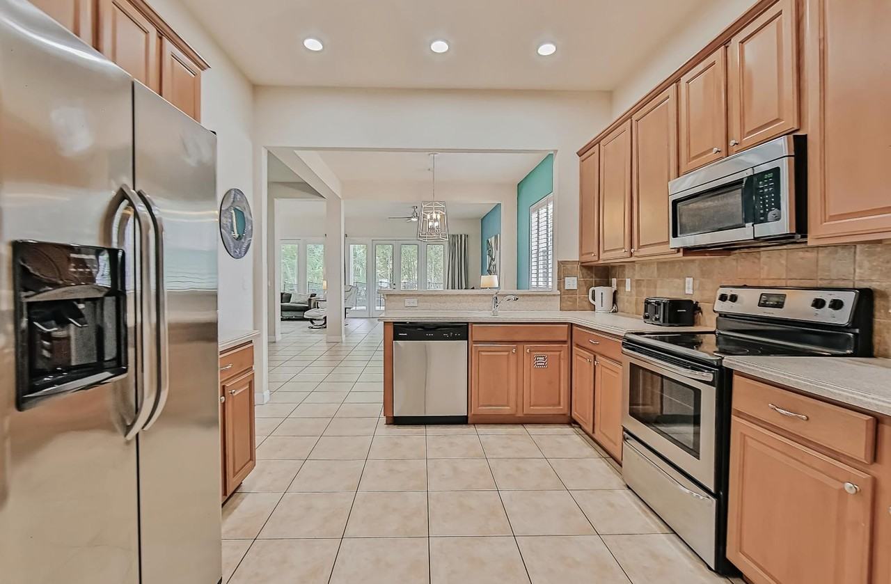 728 Linkside Loop - Photo 3 of 7