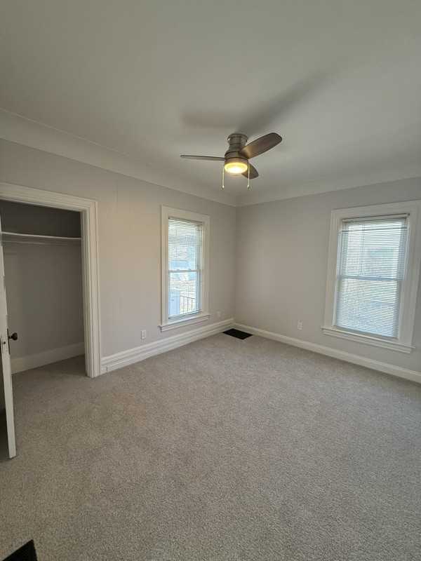 139 Gallup St - Photo 4 of 10