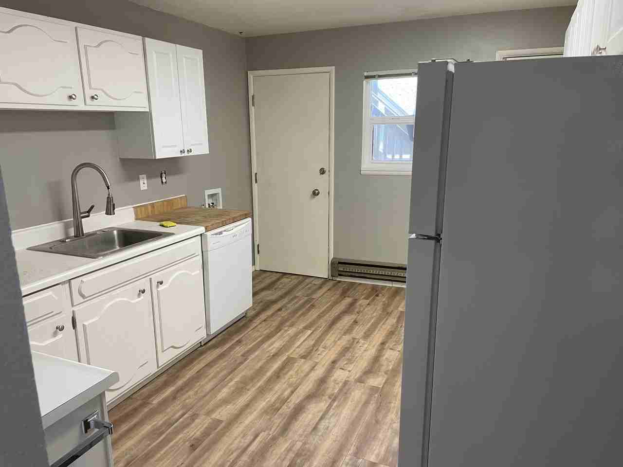 819 Nob Hill Ave N #106 - Photo 3 of 6