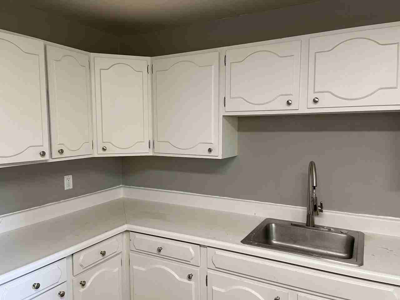 819 Nob Hill Ave N #106 - Photo 6 of 6