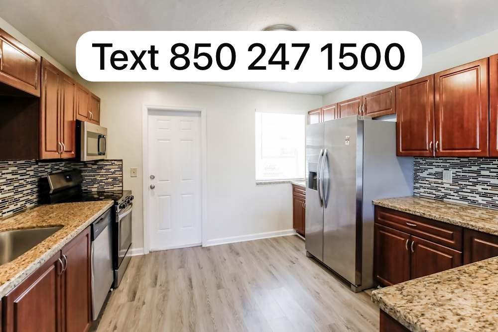 3781 Sw 16th Pl #NA - Photo 6 of 8