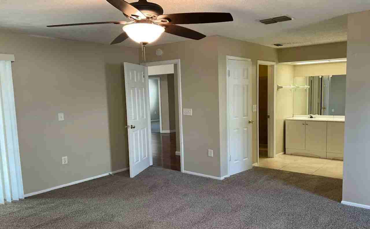 348 Santiago Ct #NA - Photo 6 of 7