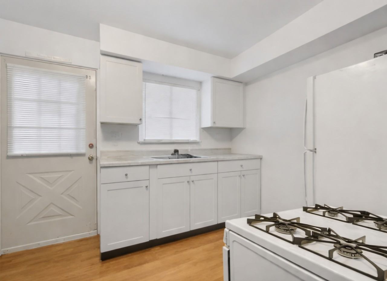 705 Russellwood Ave #1 - Photo 3 of 14