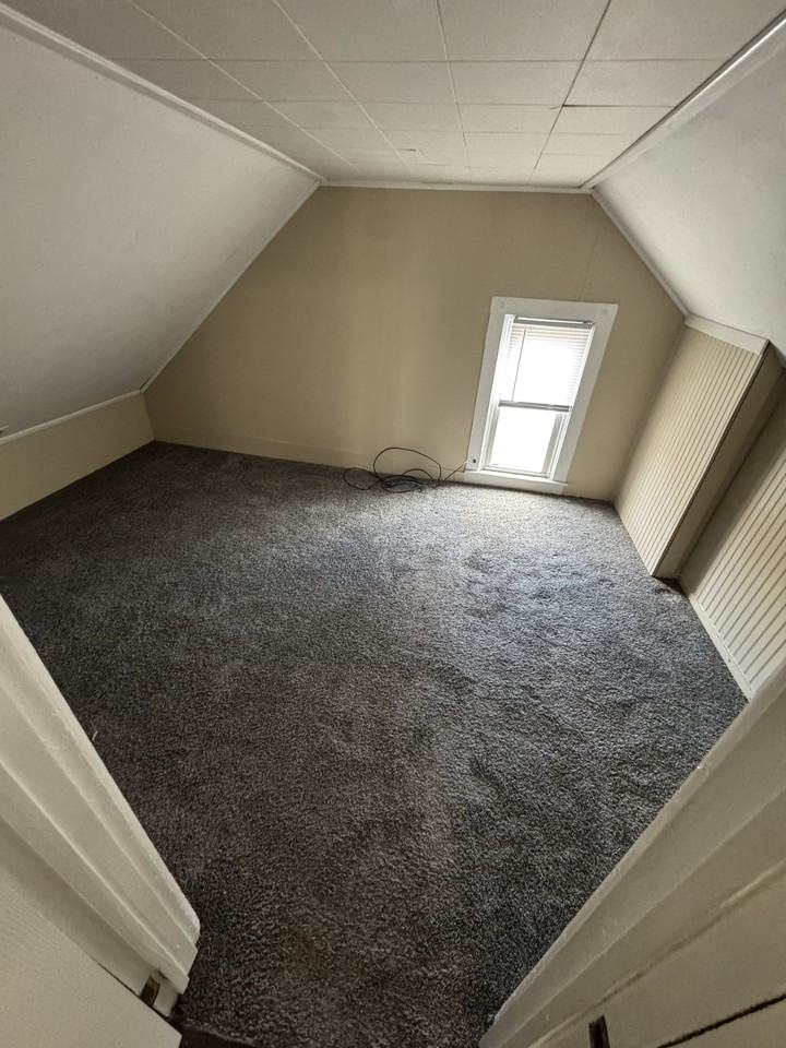 117 Hudson St #2 - Photo 3 of 7