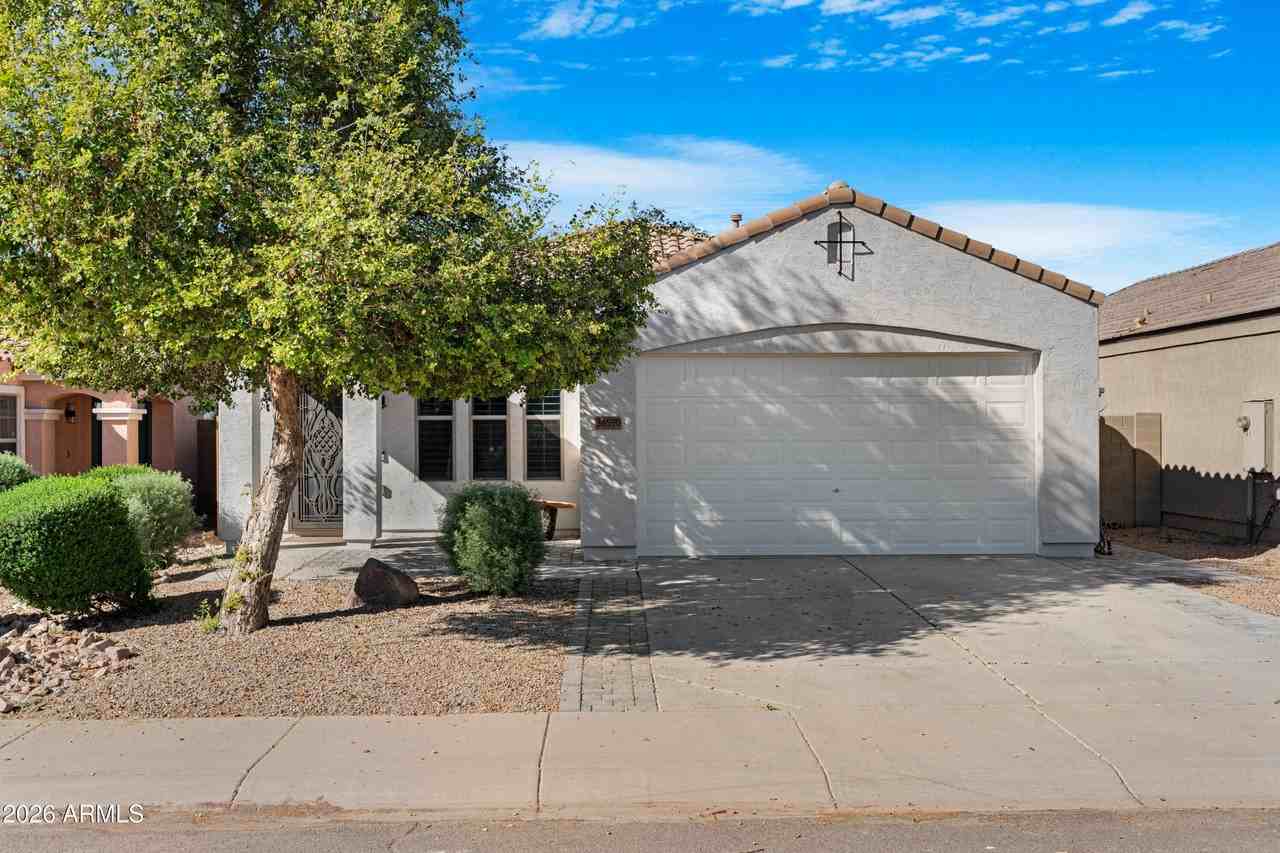 36590 W Barcelona Ln - Photo 2 of 19