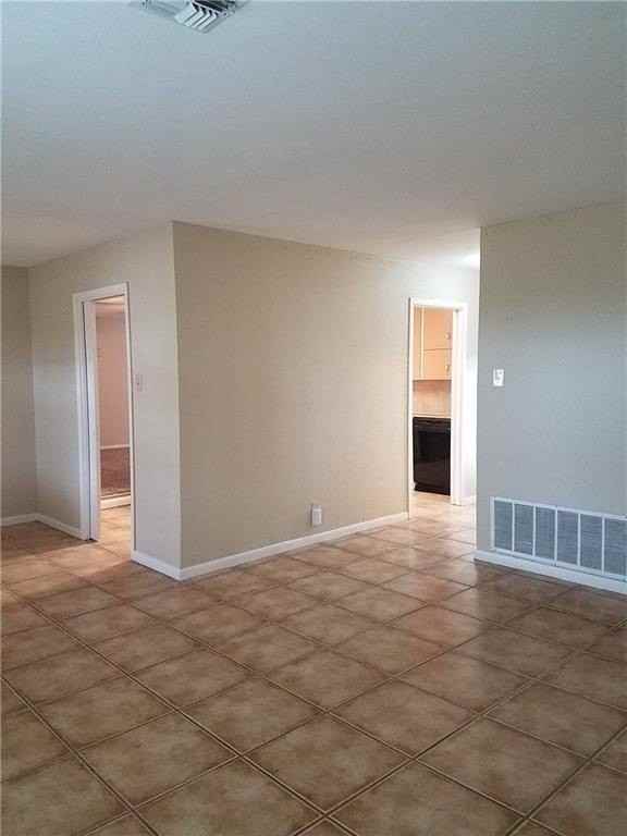 2653 Oklahoma Ave - Photo 5 of 14