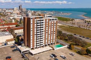featured image of 715 S Upper Broadway St #903