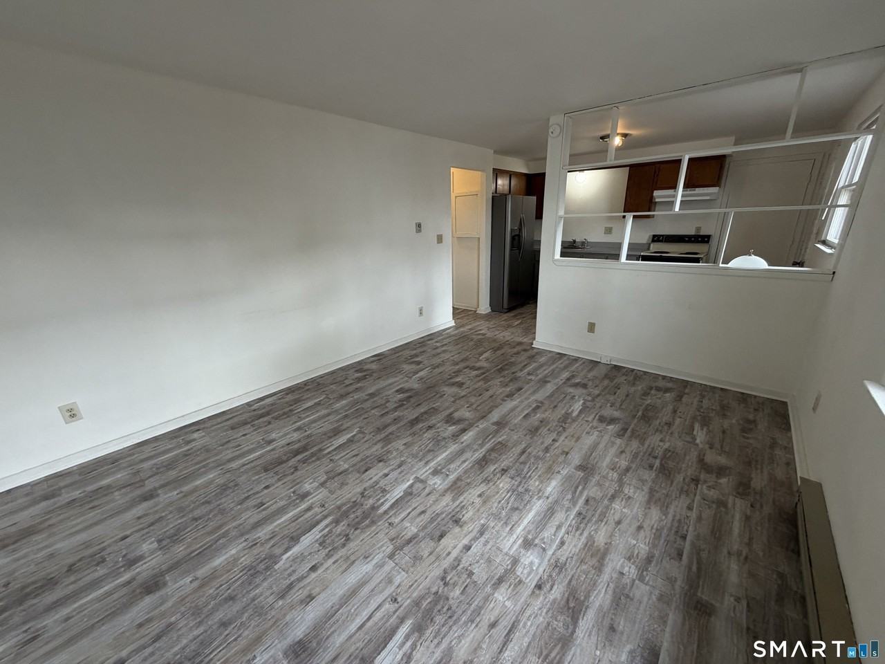 58 Yorkshire St Unit C - Photo 7 of 13