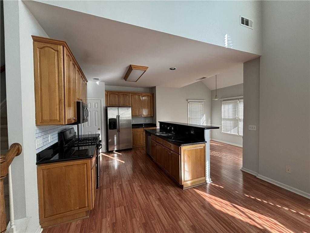 9510 Knollcrest Blvd - Photo 3 of 5