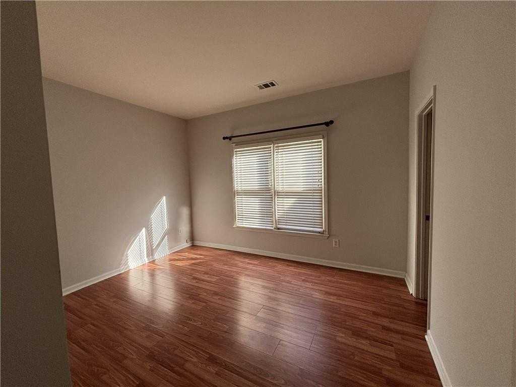 9510 Knollcrest Blvd - Photo 4 of 5