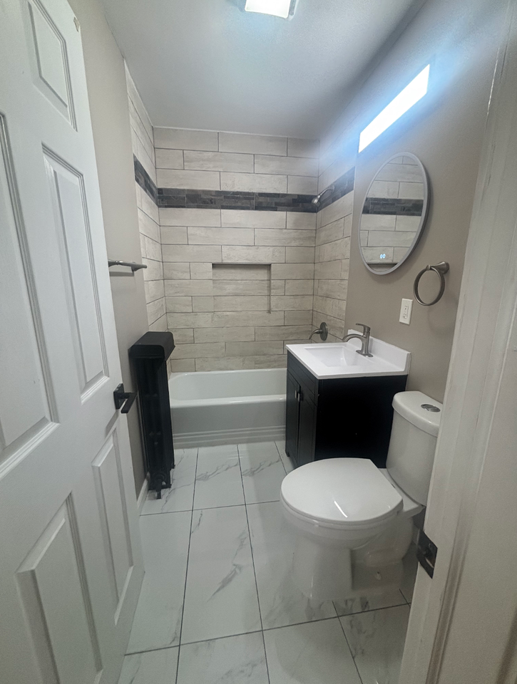 203 Carlton Ter #1 - Photo 4 of 7