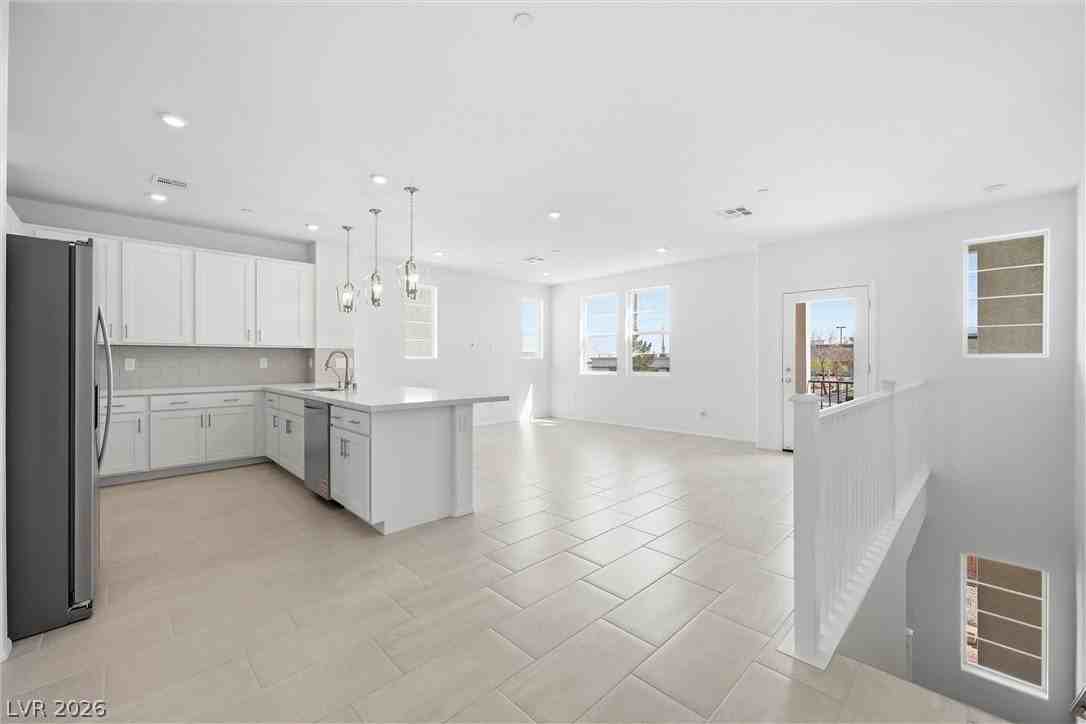 5742 Whimsical St - Photo 6 of 41