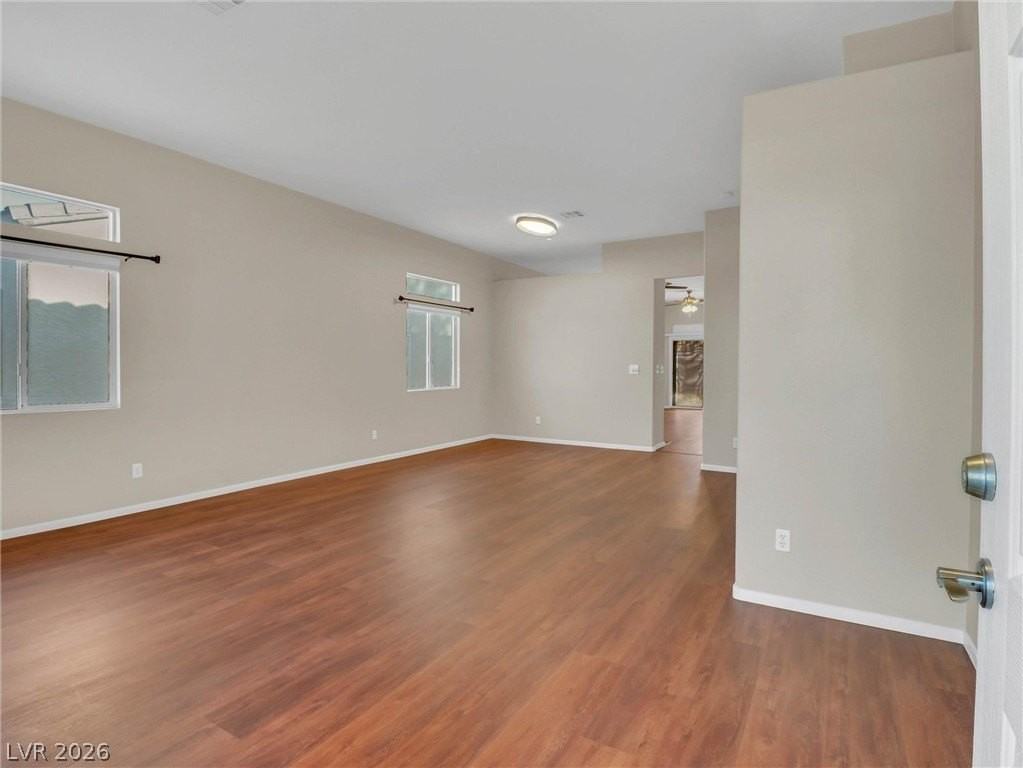 122 Montesol Dr - Photo 5 of 40