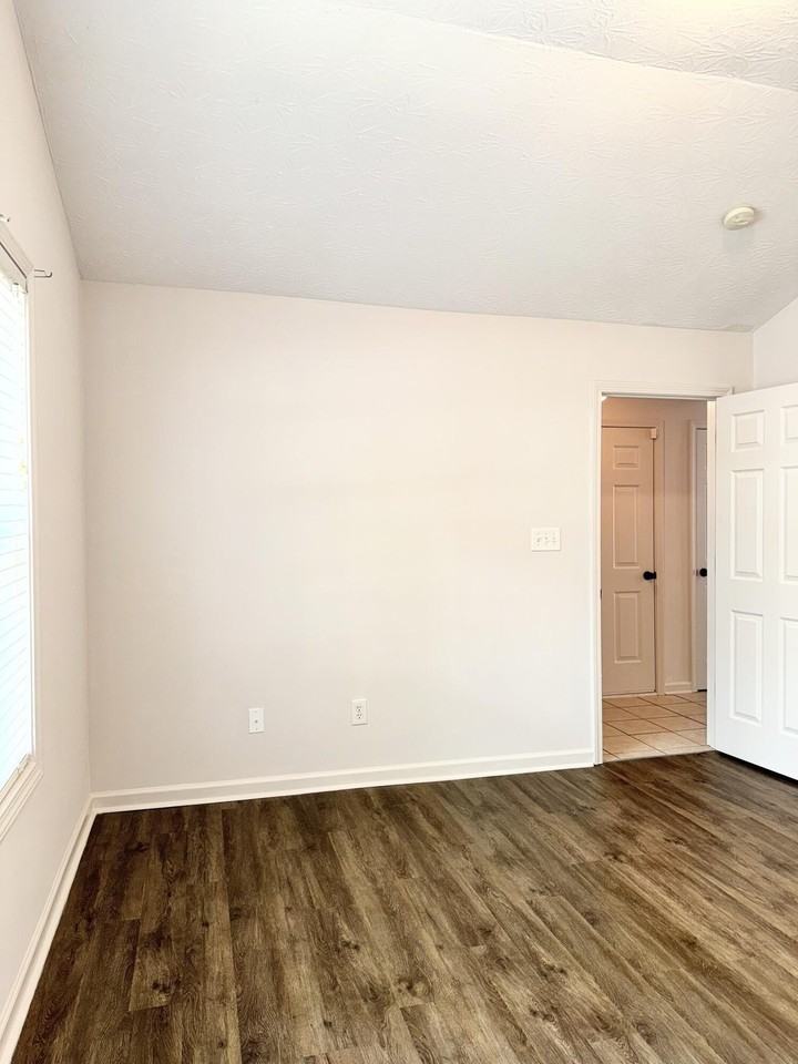 2216 Prescott Ln - Photo 6 of 23