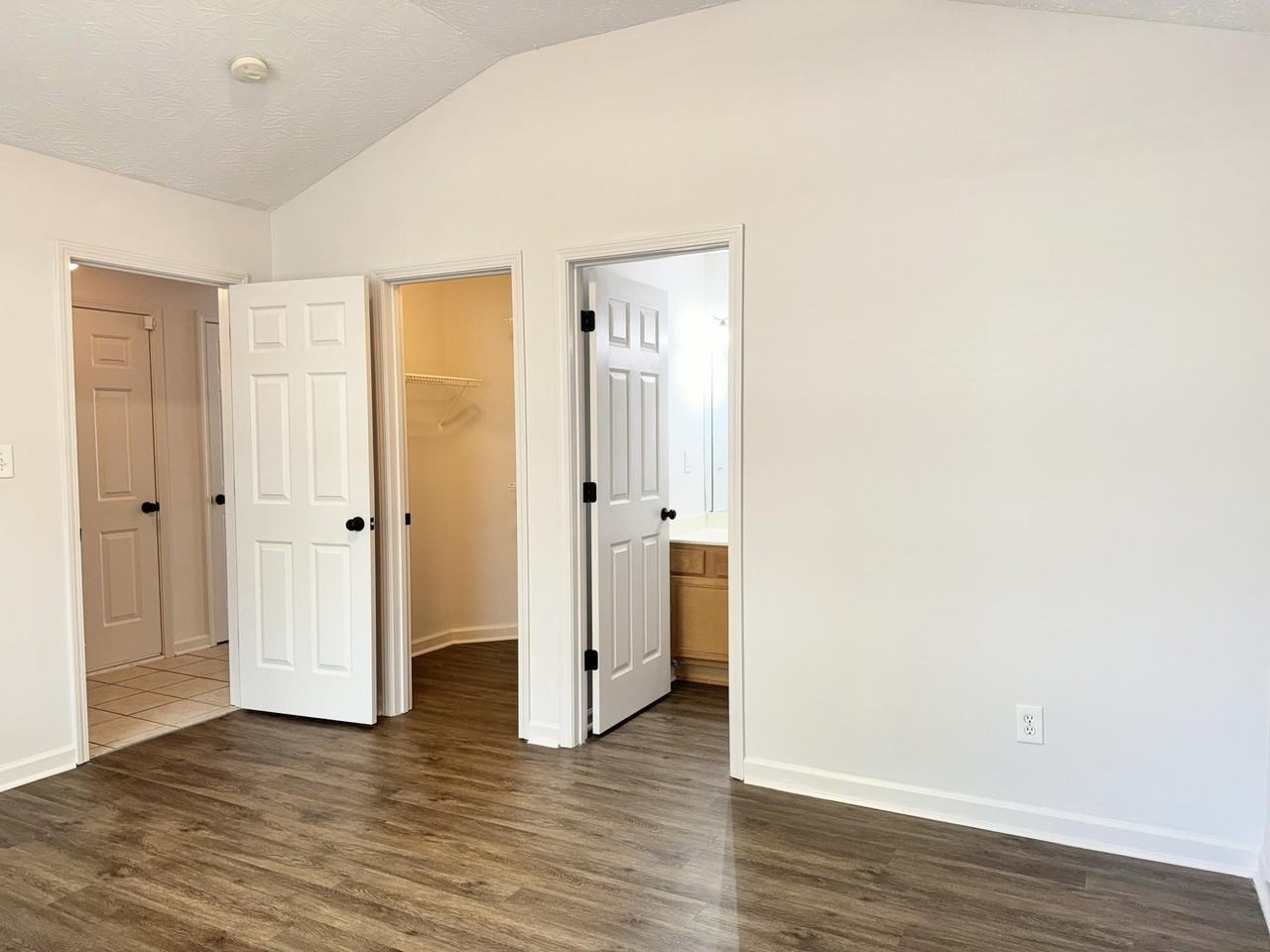 2216 Prescott Ln - Photo 7 of 23