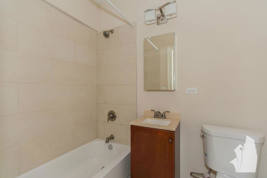 2177 W Giddings St - Photo 7 of 8