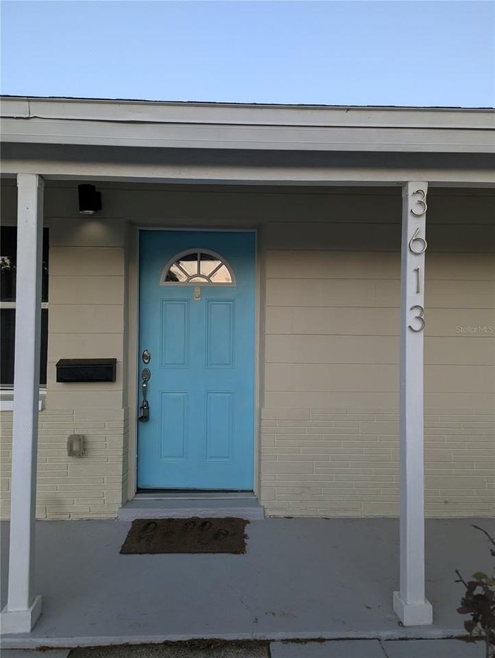 3613 Kingston St N - Photo 2 of 19