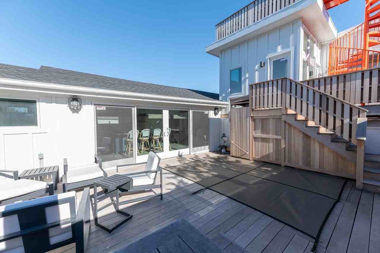 64 Bungalow Walk - Photo 3 of 13