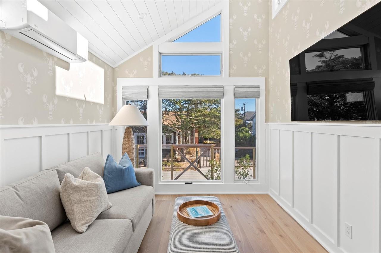 64 Bungalow Walk - Photo 6 of 13