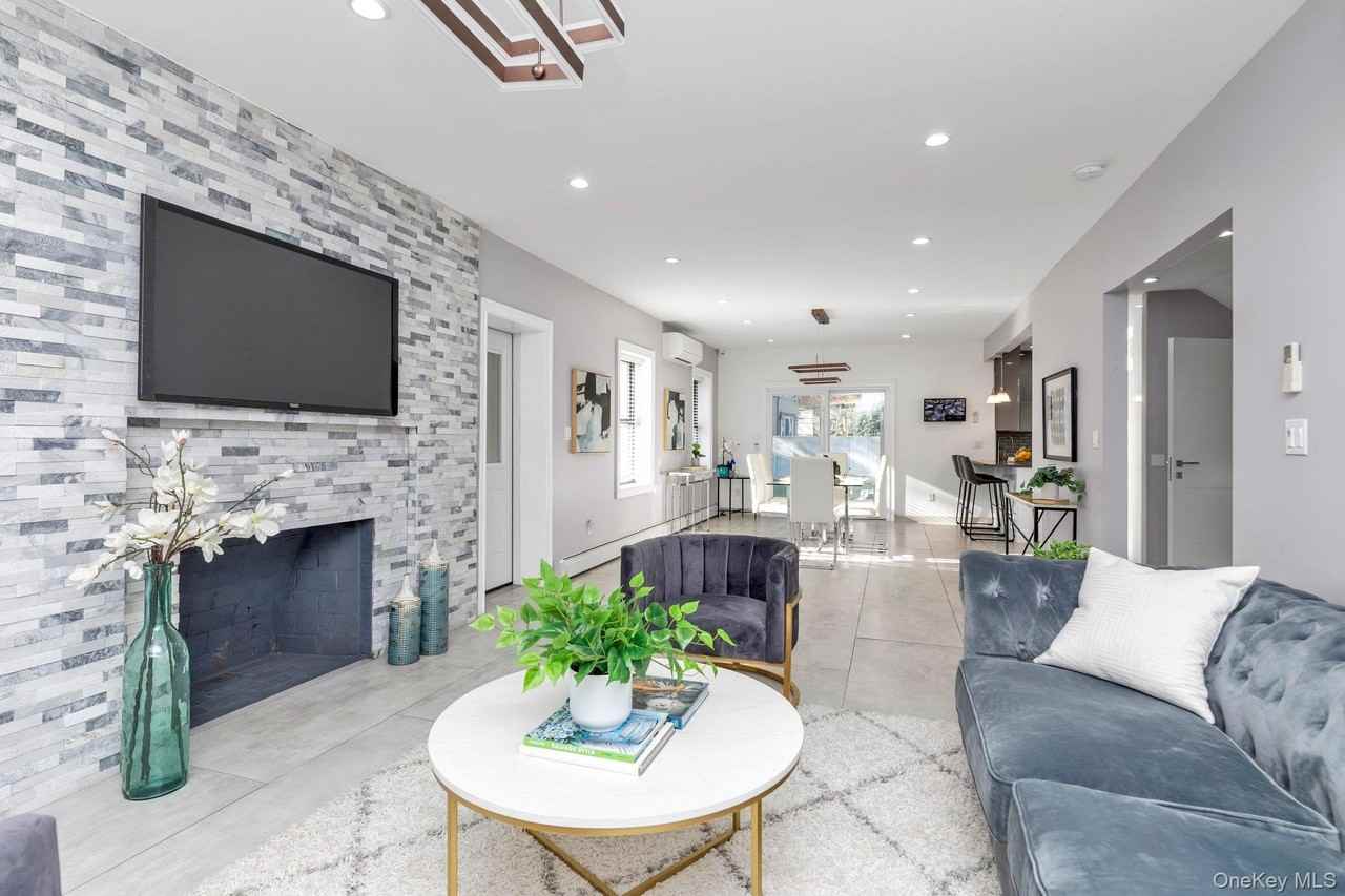 8334 116th St - Photo 5 of 24