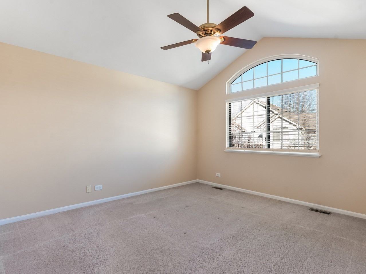 2295 Stoughton Dr - Photo 7 of 17