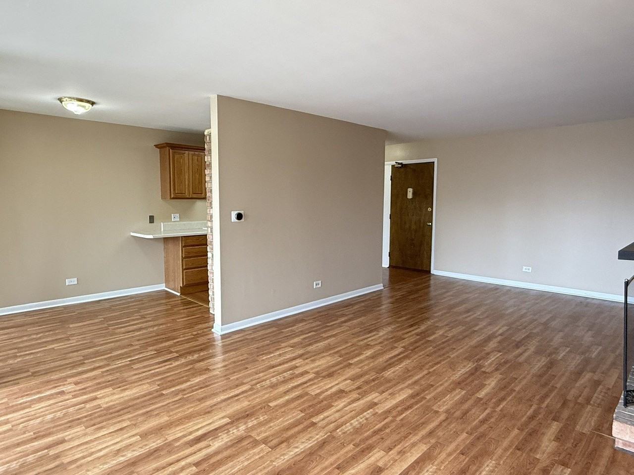 5500 Hillcrest Ln #3C - Photo 6 of 9