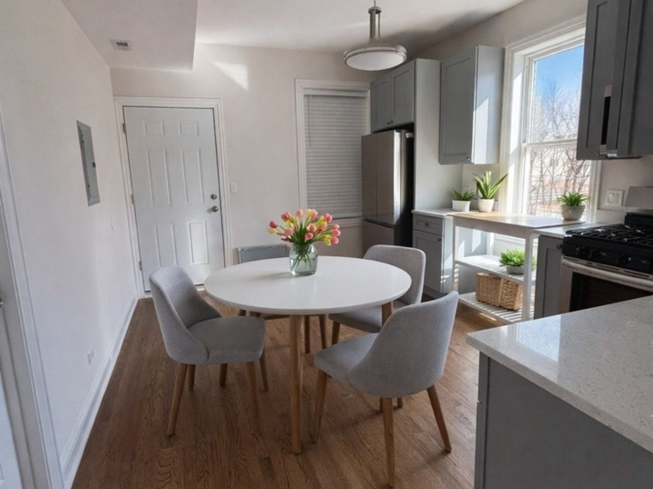 4435 S Washtenaw Ave Unit 2 - Photo 5 of 25