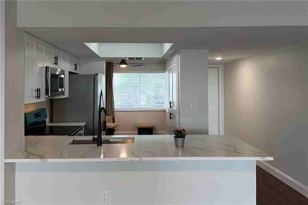 15171 Cedarwood Ln Apt 3202 - Photo 4 of 32