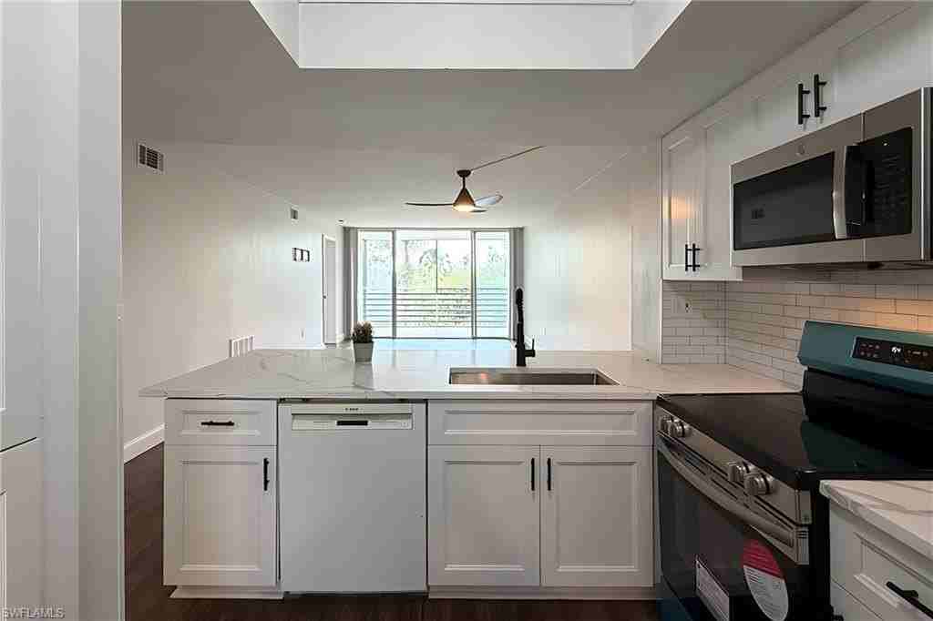 15171 Cedarwood Ln Apt 3202 - Photo 5 of 32