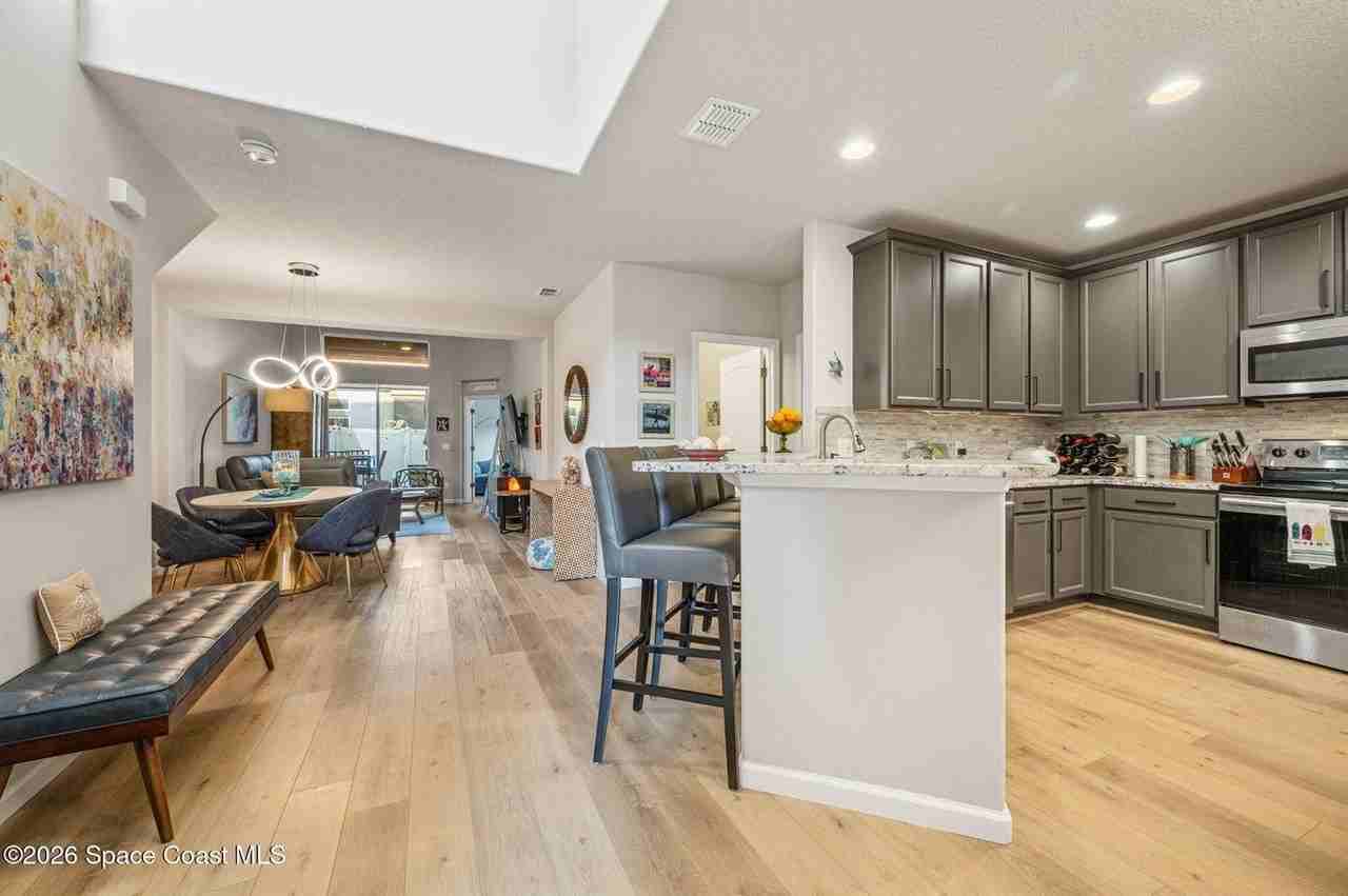 763 Simeon Dr - Photo 2 of 44