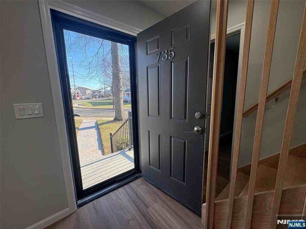 735 Spring Valley Rd - Photo 3 of 23