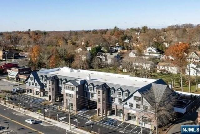 455 Livingston St - Photo 3 of 5