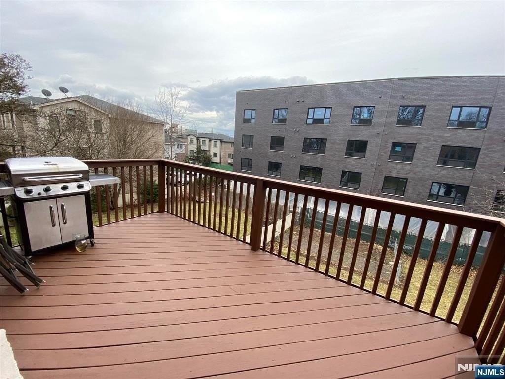 517A Lawn Ave - Photo 7 of 21