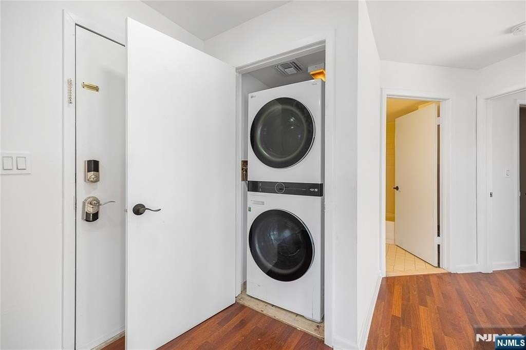 850 Main St - Photo 7 of 13