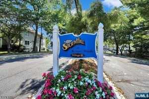 featured image of 747 Pepperidge Rd