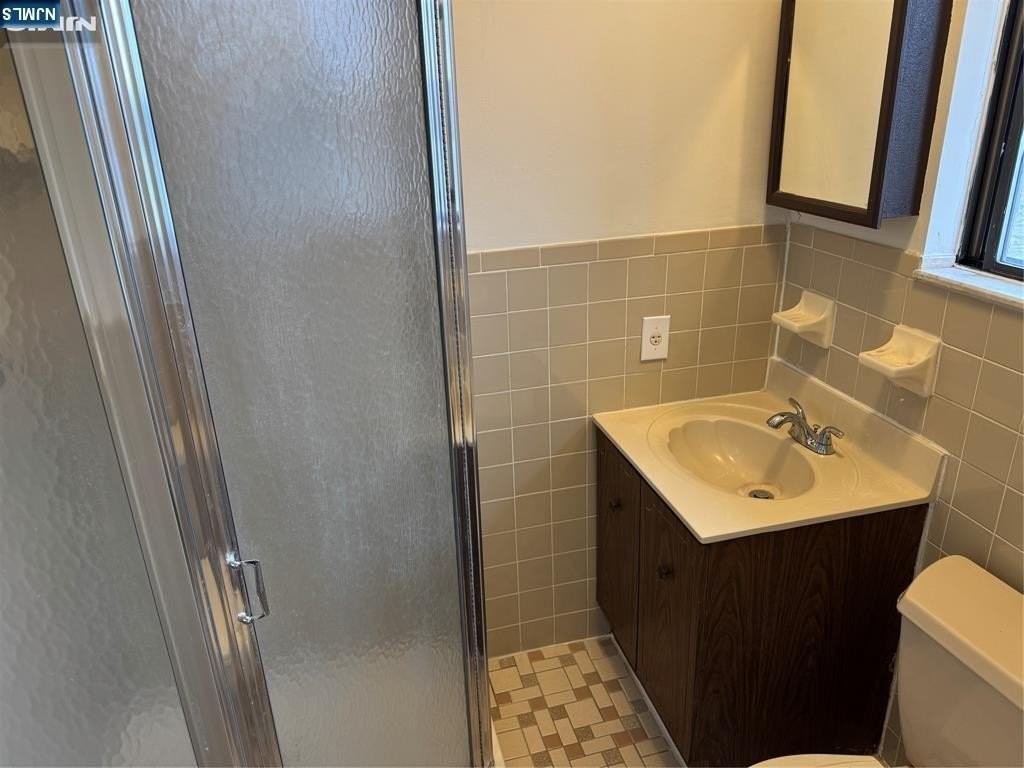 101 Bellgrove Dr Apt 1b - Photo 7 of 14