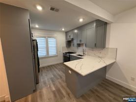 517 Lincoln St - Photo 1 of 1