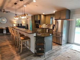 323 Sw Ridge Ln - Photo 1 of 1