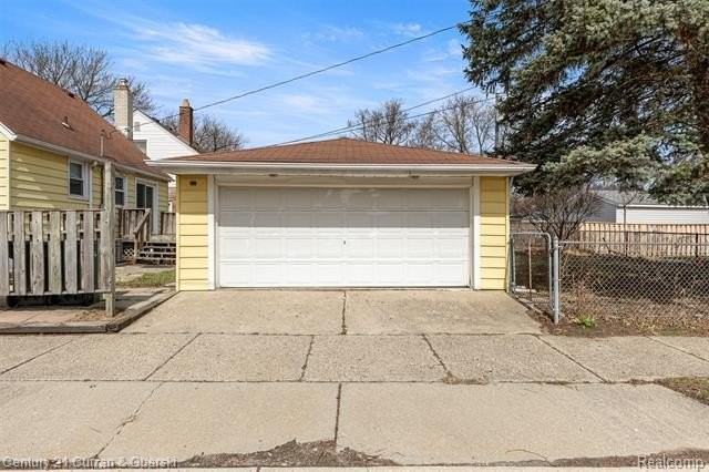 3081 Pardee Ave - Photo 3 of 22