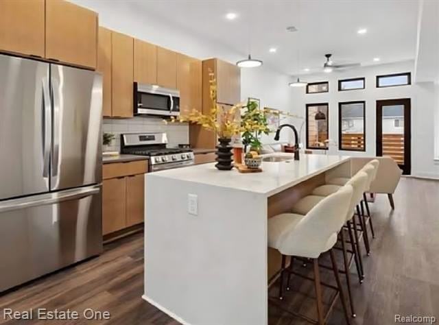 1547 Pallister St #11 - Photo 2 of 17