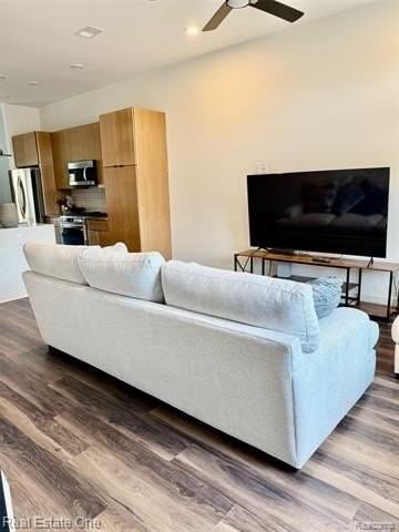 1547 Pallister St #11 - Photo 5 of 17