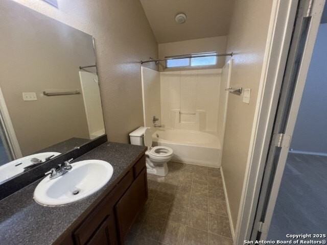 7018 Heathers Way - Photo 7 of 9