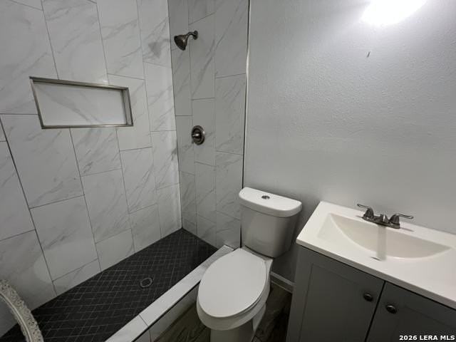 302 Kenmar Dr - Photo 5 of 9